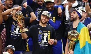 2022年扣篮大赛的评委是 2022nba总共多少场